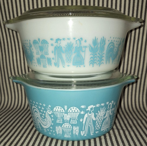 Lot pyrex 472 473 - of,