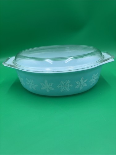 Pyrex 045 turquoise snowflake - pyrex,